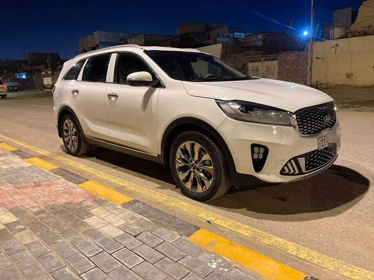 سلام عليكم سورنتو موديل 19شكل20سياره للبيع تجي وتشوفه وبسمي
مكينه 6سلندر 
كير 8نمر ثلاث قطع تبريد 
حساسات امامي خلفي شاشه كبيره مواصفات سورنتو سياره خير من الله تجي شوفه وبيك خير وتدلل مكاني نجف رايده240
الشراي يتصل ويجي يشوفه ويقتنع 
ملاحضه بيه باردات ثنين كلش حك اربع اصابع وخشم البنيد كرت 
واي ستفسار ***********
