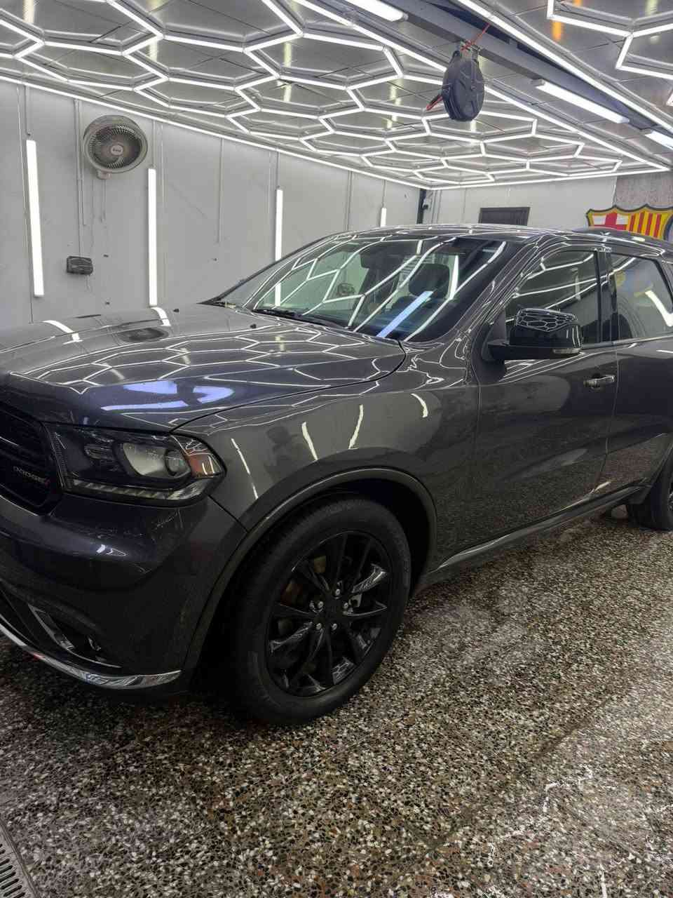 للبيع فقط دورنكو موديل ٢٠١٧ وارد امريكي ماشية ٩٠ الف ميل صبغ بنيد فقط ايرباك سستم 
مواصفات سلايد كشنات سياحي حساسات وتدفئة كشنات مكان السيارة بغداد كريعات السعر ٢٢٢٥٠ دولار للأستفسار ***********
