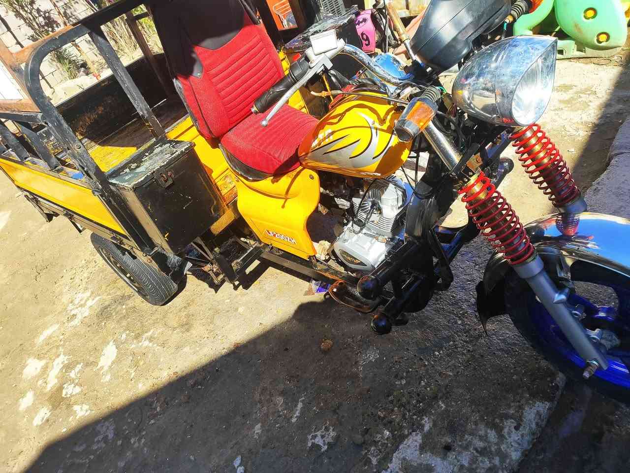 السلام عليكم ستوته للبيع مديل2018 ستوته اوراق ماشي معامله الترقيم  شاصي مكفول ستوته معمره تعمير جديد مكينه ثاني تبديله دهن اكسل جديد كهربائيه كله جديد ضفيره عينه صدر ستوته ما تصرف عليه ربع مرتبه مثل البلصوره سعر 1500ما تعجبك لا تكسر بلسعر  للتواصل***********
