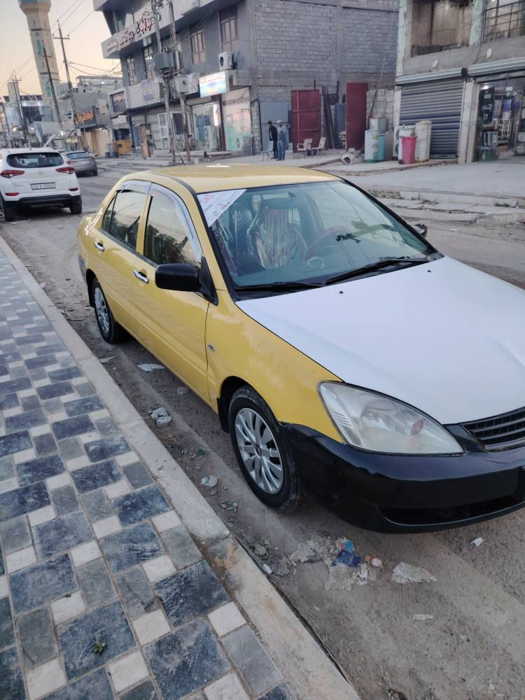 سلام عليكم لانسر 2010 للبيع رقم ديالى سنوية ل27 السيارة جديدة مال جناي السيارة بدون حادث بدون صبغ فقط جامرلوغ أمامي وهلالات الخلفية بدون دواخل السيارة جديدة مال جناي السيارة مكفولة مكينة  كير مكفولات المكينة جديدة مشدودة 2000صدر أمامي خلفي جديد تدفىة تبريد شغال تخم السيارة احلة من الصور كبل لشارع السعر 73 وبيها مجال مكان السيارة ديالى الشراي يتصل ***********
