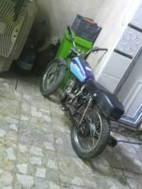 اخوان عندي دراجه ايرانيه للبيع الدراجه ملفه عطلان فقط  مكينه ناعمه تخب...