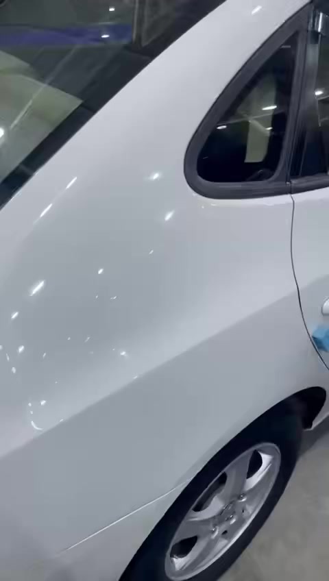 السلام عليكم/ سيارة للبيع  هونداي النترا  خليجي . موديل 2010 .رقمها بغداد الجديد انكليزي . محرك 1600 دكشن عادي  . سنوية مجددة . كير ومكينة وحدادة وتبريد  (خير من الله ).. 
    السعر    115 $ 
        وبيه مجال  وللاستفسار على هذا الرقم ***********
