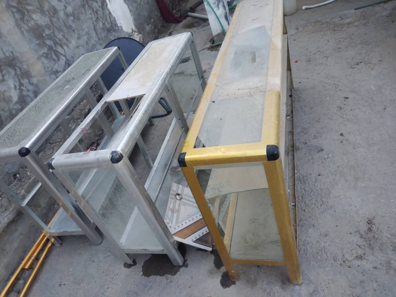 السلام عليكم ميز عدد ٣ + مجمده لبيع ايي استفسار اتصال ***********
