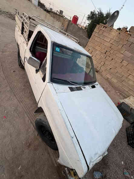 السلام عليكم سياره بيكم ٩٣ محرك وكير جدد وسنويه ل ٣٠ مكاني خور الزبير  سعر ٣٠ وبيه مجال قليل ***********
