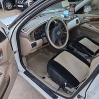 نيسان صني • ٢٠١٠ • گير عادي
