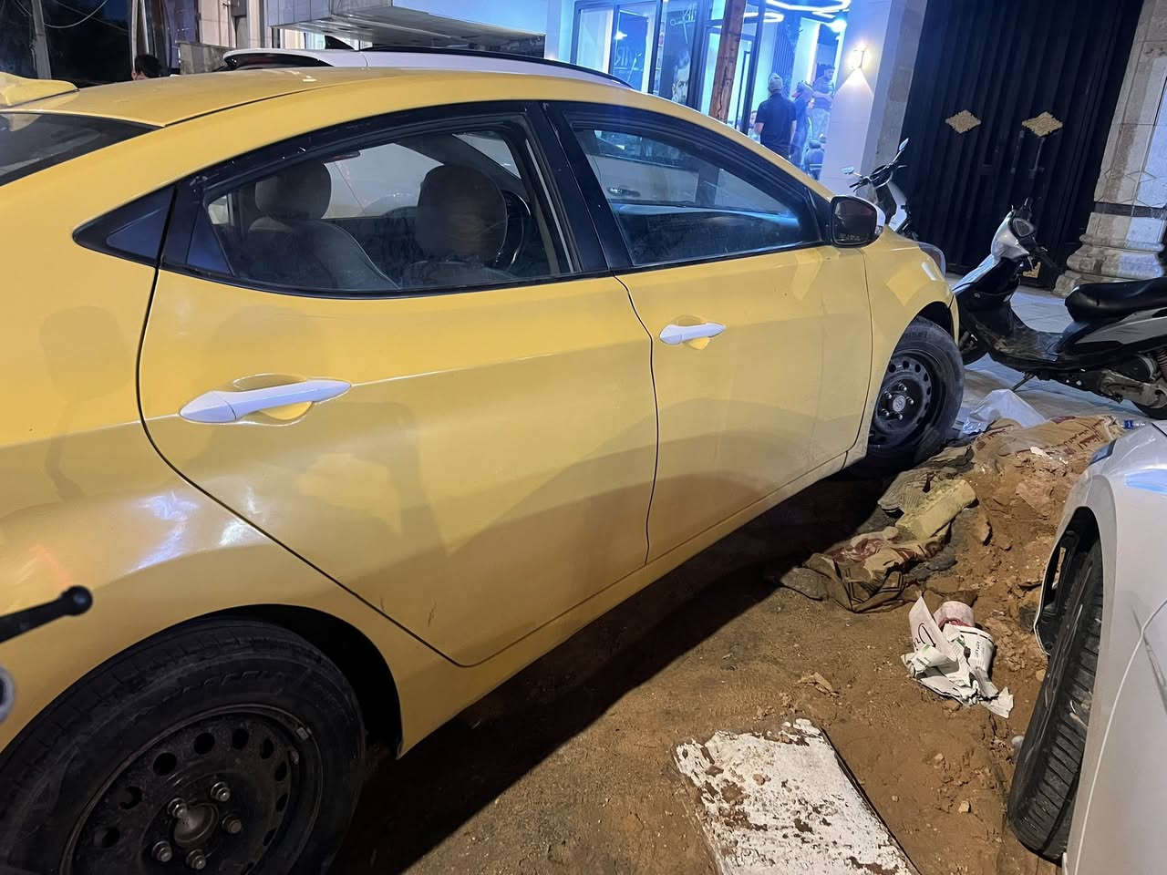 هونداي النترة ٢٠١٦ وارد امريكي حادث دعامية امامية كير ومكينة وصدر وتبريد كلة جديد صبغة وحدة مابيهة معجون السعر ١٠٠ وبيهة مجال قليل مكاني بغداد كرادة 
***********
