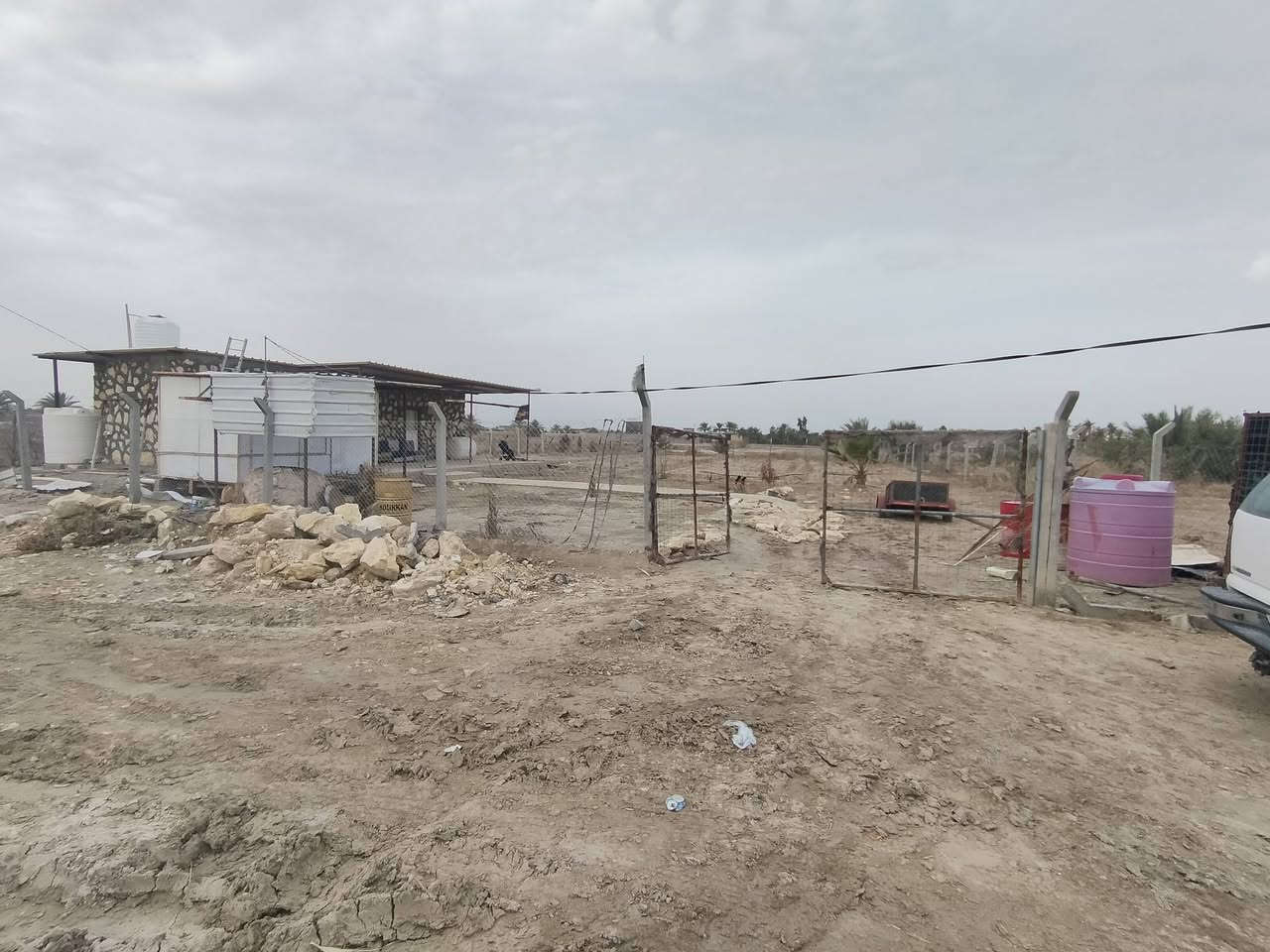 سلام عليكم
ارض سند 25 بمساحه 1615 عنوانه طريق حله نجف قرب البوابه قريه السجاد العصريه تبليط كهرباء ماء إساله ماء سقي للاستفسار اتصل 
***********
***********
