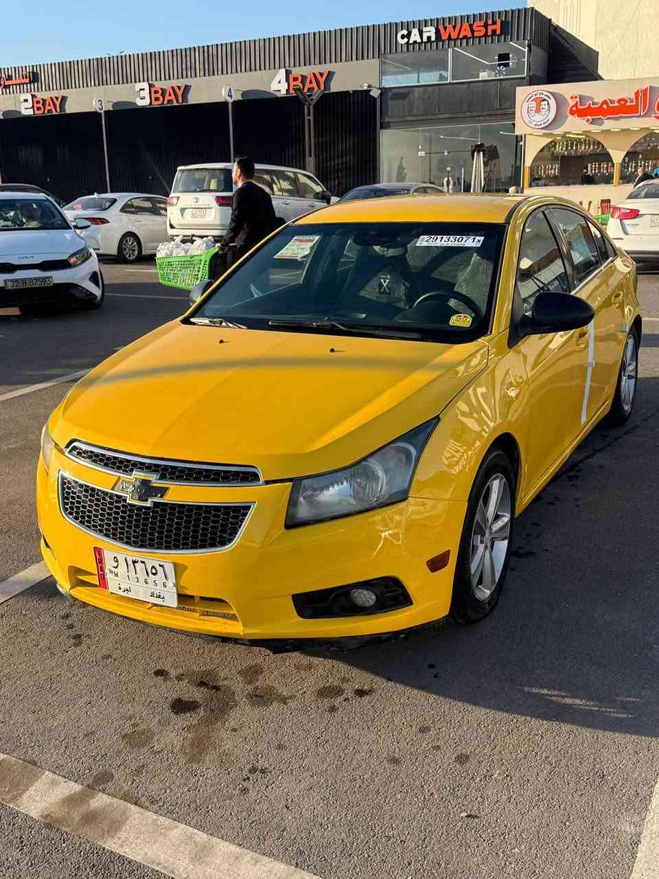 سلام عليكم  للبيع شوفرليت  كروز رقم  بغداد  مديل 2013 وارد أمريكي ضربته جاملغ خلفي مكينه 1800  سياره جاهزه مابيه نقص
السعر 68 وبيه حك الجيه  مكانها بغداد الشعب 
***********
