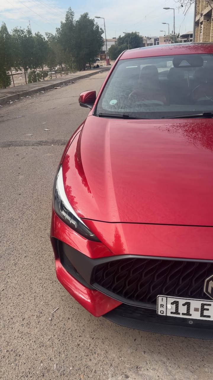 Mg gt اعلى فئه تيربو وارد خليجي
 ماشيه 26 الف زيرو 
رقم بغداد 
فول مواصفات رادارات
ضمان شركة 5 سنوات او 200 الف كيلو متر كلشي عليهم كفالة من اي حادث محرك كله بانزين محسن وموجودة اوراق الصيانه دهن شركة 
وارد خليجي مو صيني مال اربيل 
سعر الشركة 180$ عارضها ب 150$ وبيها مجال للشراي  ***********

‎المواصفات :

‎مصابيح نهارية LED
عداد ديجتال
‎مصابيح خلفية LED
‎‏‎مرايا جانبية كهربائية
ابل كاربلاي و اندرويد اوتو
‎‏‎اشارات في المرايا الجانبية
‎‏‎بصمة تشغيل
‎‏‎مقود من الجلد
‎مقاعد جلد رياضية
‎‏‎مكابح توقف الكترونية EPB 
‎‏‎مكابح انتظار الكترونية AUTO HOLD 
‎‏‎ABS
‎نظام الثبات الالكتروني ESP
‎‏‎نظام توزيع قوة الكبح EPD
‎‏‎نظام مكابح المنعطفات CBC
‎‏‎نظام مراقبة ضغط الهواء في الاطارات
‎‏‎فتحة تكيييف خلفي
‎‏‎نوافذ كهربائية 
‎مقود قابل للتعديل
‎شاشة 10 انش مع نظام بلوتوث
‎تحكم بالمقود 
‎مداخل USB مع شاحن
‎مدخل كهرباء 12 فولت
‎‏Apple Car Play
‎‏‎2 وسائد هوائية
‎كاميرا خلفية مع حساس خلفي
‎دبل صالنصة 
‎مثبت سرعة
تحديد مسار 
‎دواسات بنزين وبريك معدنية رياضية
‎ارضیات MG
‎ويل 17 من الالومنيوم
رادار امامي
رادار خلفي 
كامرة 360 درجة بغداد, العراق
