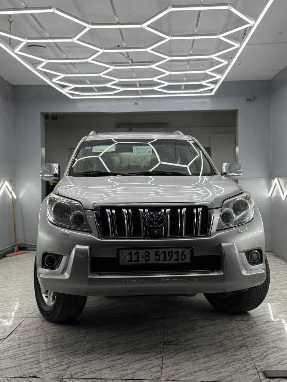 سلام عليكم برادو 2012 كويتي اصل فول دبل تانكي سبير تعليك بصمة فتحة مري شفط محرك V6 4000 كير محرك كفاله وبدون فتح كشنات جلد 7 راكب كامرة دخول ذكي فور ويل سيارة جديدة وحلوة بدون صبغ بدون حادث بيه صبغ دعامية امامي فقط وبارد باب وجاملغ خلفيات موضحات بصور وسونار رقم بغداد إنكليزي شرط التحويل سعره مناسب للشراي 240 ورقه للبيع نقد نقد كلشي موضح وسعر سيارة مناسب للبيع اي استفسار اتصل *********** مكانه بغداد البياع شراي اتصل
