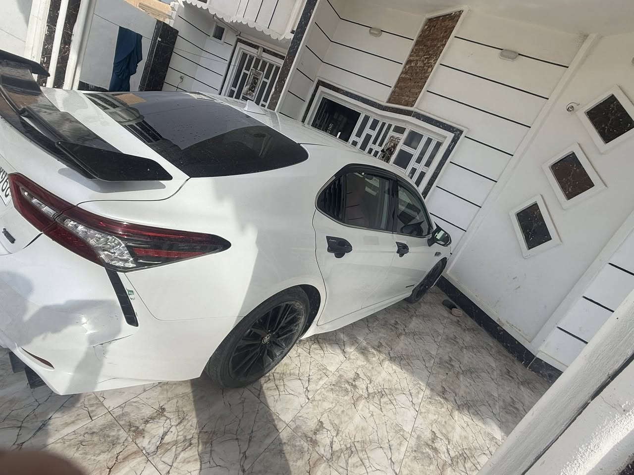 السلام عليكم 
كامري 2023
XSEفول مواصفات
السعر 235 وبيها مجال
وارد أمريكي
قطرة صبغ مابيها
صور الحادث بالمنشور
رقم أربيل دولي 
شرط التحويل
محرك گير شرط
***********
***********
