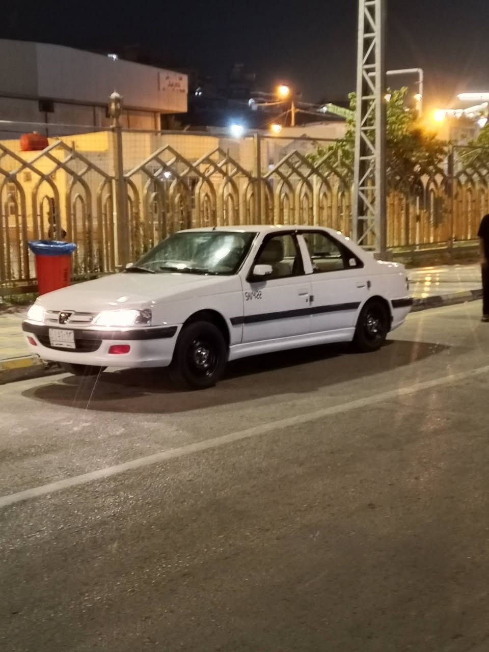بيجو بارص موديل 22 كفاله عامه السياره جاهزه كير محرك حداديه تخم تاير تبريد السياره جاهزه اليساره محجوزه وستقطاع مباشر من البسمه السنويه رقم الهاتف ***********  عنوان الكوت حي الجهاد
