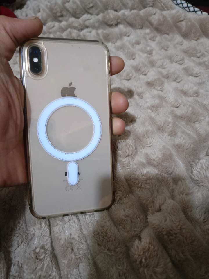 إسلام عليكم اخوان اكس ماكس ذاكره 256رام 12بطارية 90نضيف شرط مايصرف السعر 350وبي مجال الشراي يتصل ***********
