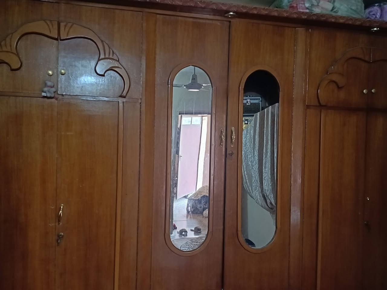 غرفه للبيع قاطين سوكيه الشراي يتصل بلرقم ***********
