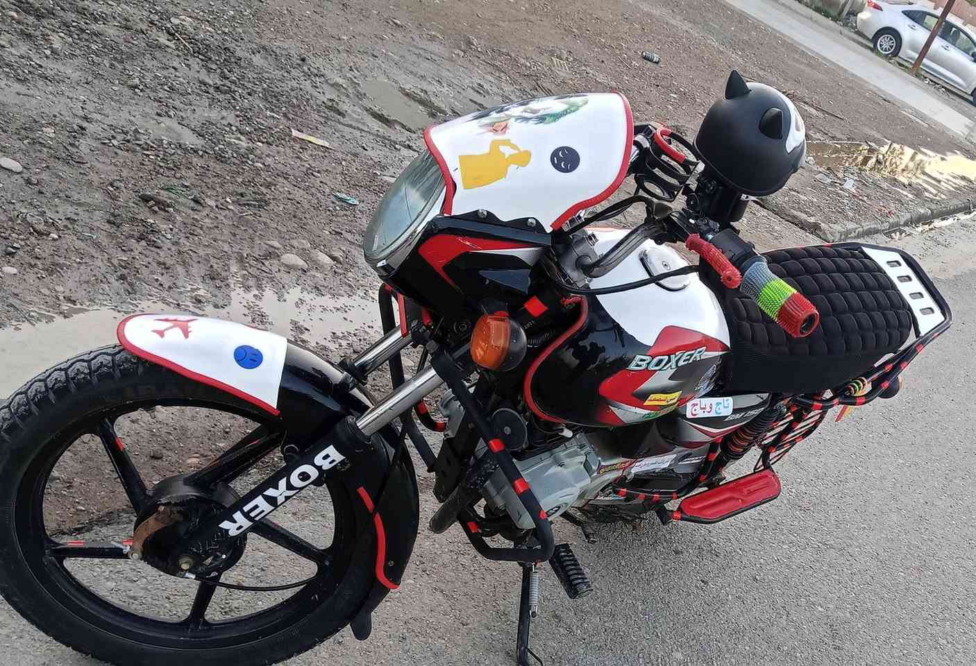 السلام عليكم دراجه بوكسر للبيع موديل 21 مكفوله كفاله عامه وراق كامله شرط الترقيم سعر 900وبيهه مجال مكان ديالى بعقوبه تقاطع الساده استفسار عل هاذا الرقم ***********
