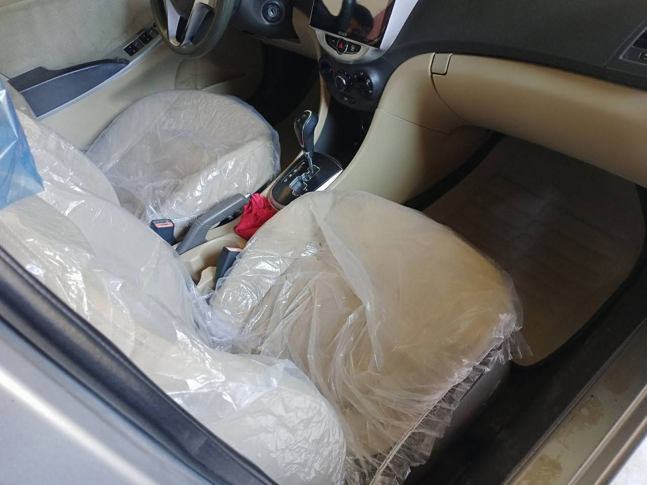 سلام عليكم سياره كسنت مديل 14 تبريد ثلج تدفه سياره نظيفه مال جناي كير وتماتيك ومكينه مكفولات سنويه ثمانيه وعشرين مداور ثاني يوم رقم قادسيه سعر 570 بيه مجال قليل قليل مكان بابل لحمزة لغربي ***********
