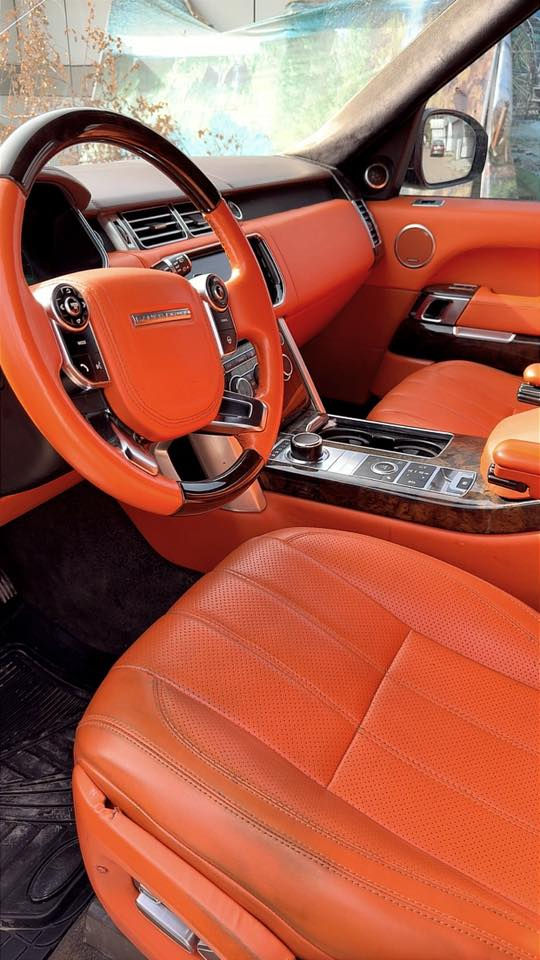 سلام عليكم رانج روفر فوك كاز 8سلندر اوتو بويكراف فول مواصفات 1/1 موديل 2013 لون سلفر قمارة اسود رقم اربيل بأسمي السنوية تحول مباشر السعر 195$ وبيها مجال 
***********
