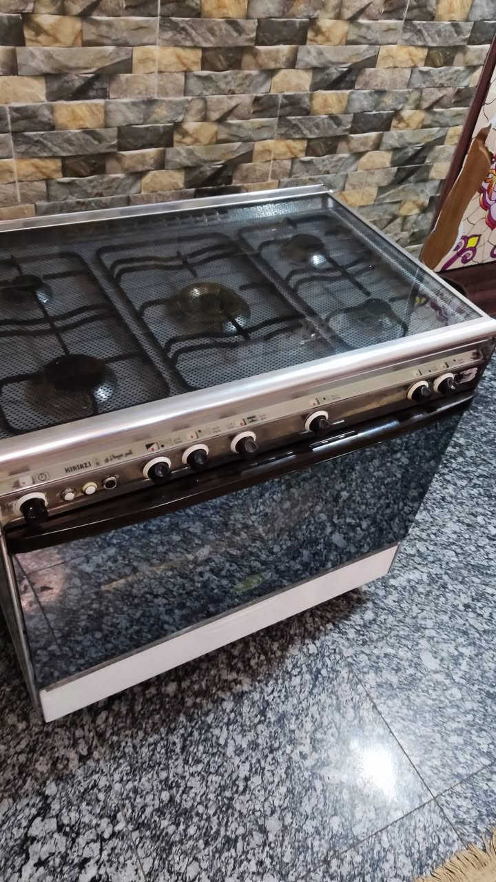 السلام عليكم طباخ مصري كريازي خمس مشاعل نضيف جدا تجي تفحص وتأخذ كله جاهز عل اخر حبه مابي نقص ابد العنوان بابل مركز.  رقم ***********
