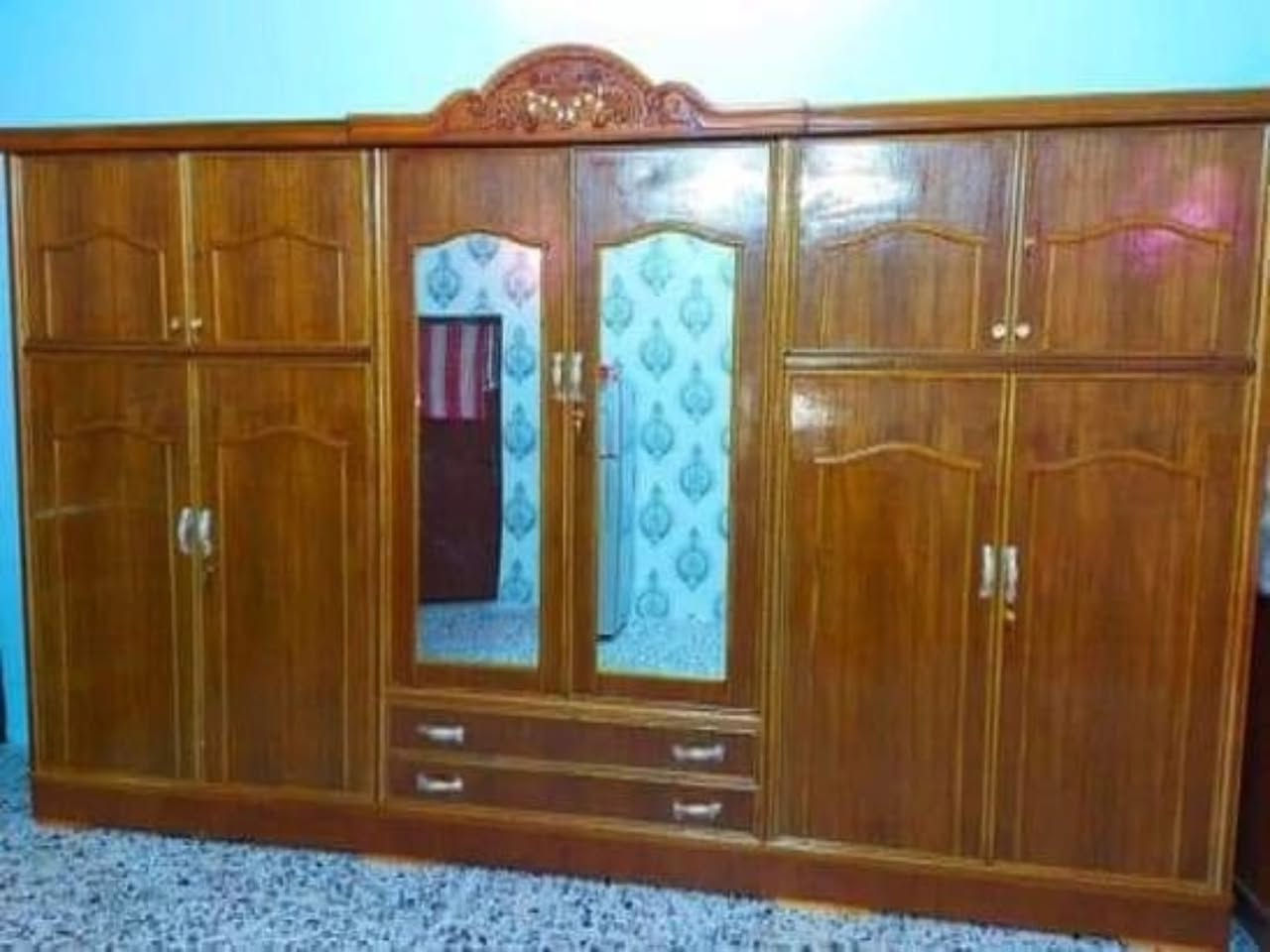 كنتور ٦ باب شغل  وسط 
الوجه صاج ٤ ملم الداخل عادي ٤ ملم 
القياس ٢٢٠ ×٣٦٠ 
(ارتفاع مترين و٢٠  وطول تلاثه متر و٦٠ )

السعر 450  لف


**إذا كنت صاحب هذا الإعلان وتريد حذفه لأي سبب، رجاءا أرسل رسالة إلى الدعم الفني**