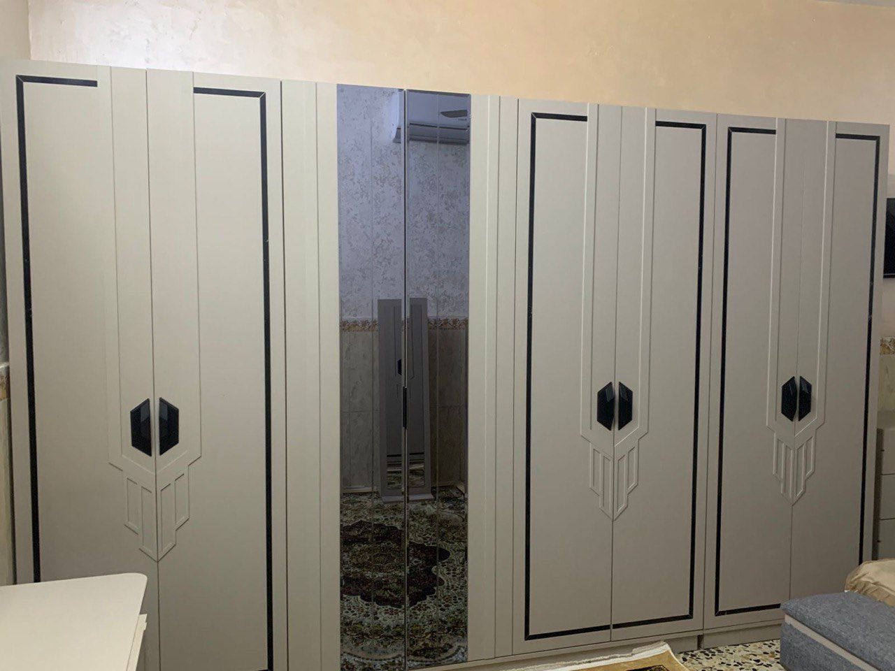 السلام عليكم غرفة نوم جديده البيع مستعجلة عالبيع ***********
