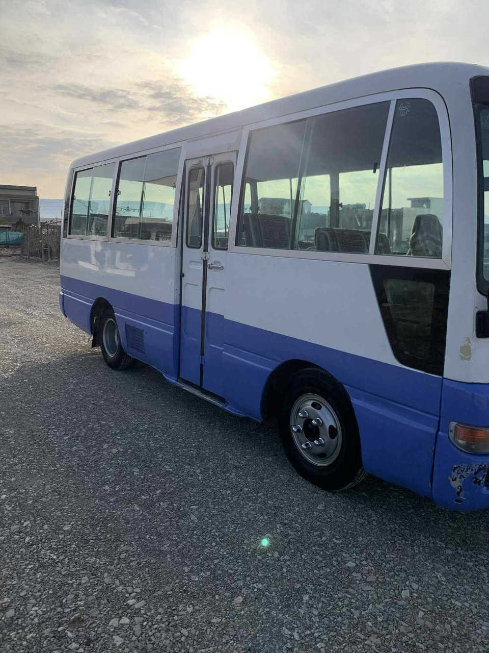 پاس نیسان2002ڕەقەم سلێمانی گێڕۆمەکینەوئەکسلی بەشەرت ماڵی دۆستە شاشەئایپات کامێرا تەحویلو غەرامەبەشەرت سعری128وەرەقەمعامەلە ژم/***********
