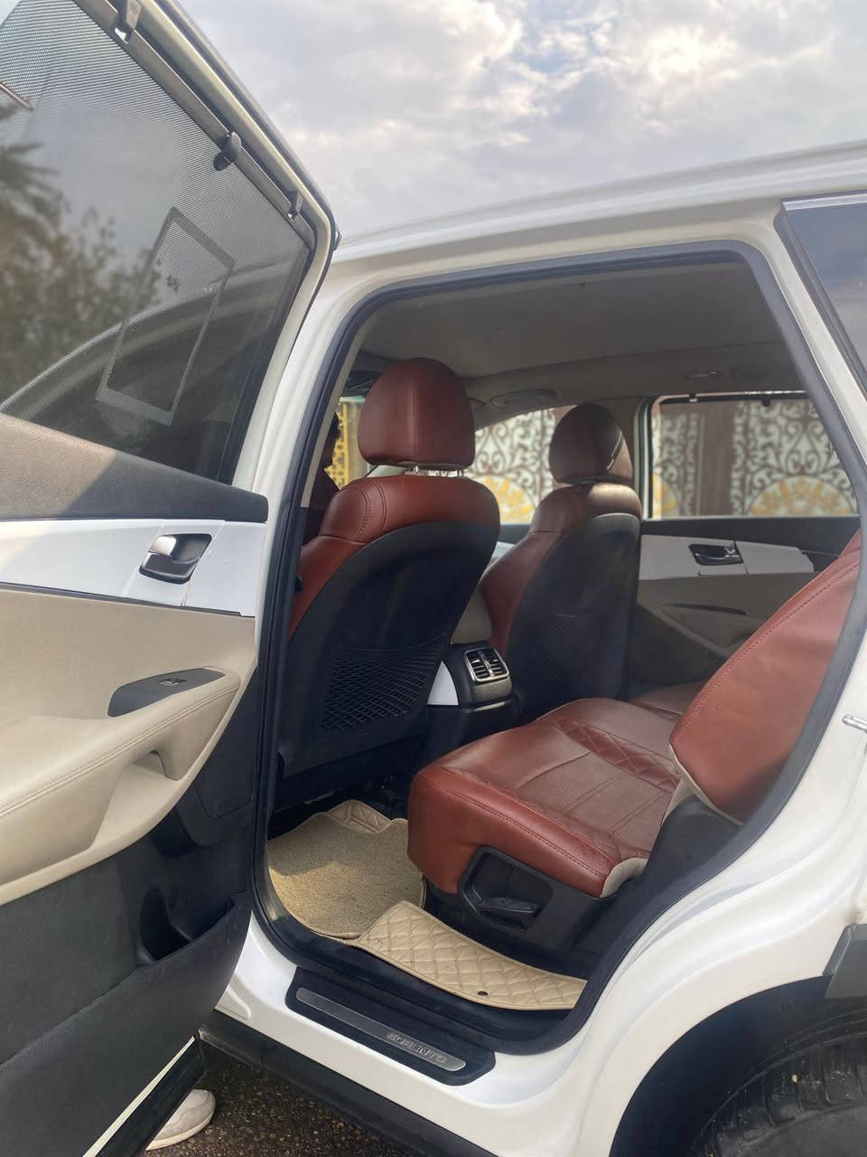 سورنتو موديل 20كامله مواصفات  جديده مال جناي مواصفاته معروفه ماداعي اشرح.***********
