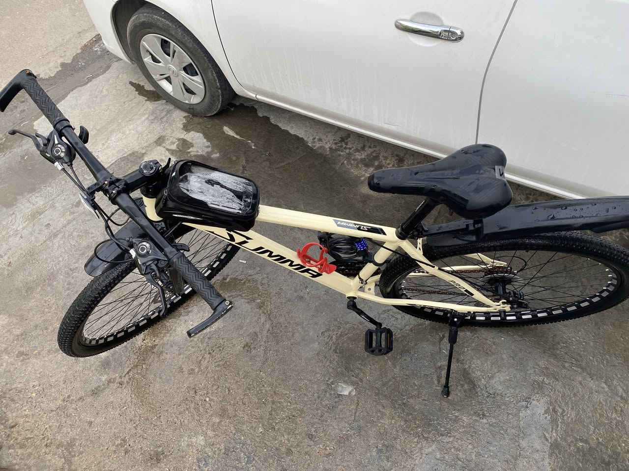 ماركة سوما جبلي للبيع حجم 29  مستخدم شهر مكاني حي الجامعة توصيل ماكو السعر 125 الف دينار *********** تحياتي للجميع
