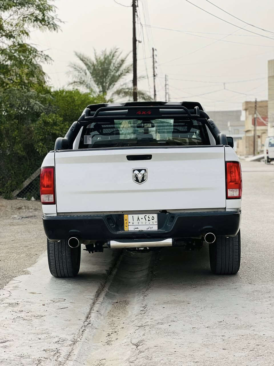 سلام عليكم     مرير خصت الدمن.  دوم رام كلاسك  موديل2019محرك3600داخل جلد  كامره دبل صالنصه ويل كب حجم20تخم تاير جديد سياره ما مفتوح بيه برغي وارد امريكي    الحادث سرقه جاملغ صفحه لايمن السعر شدتين15رقمي***********
