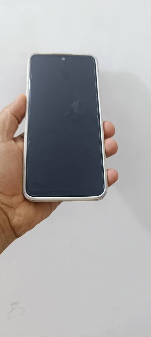 للبيع ريدمي نوت 12
ذاكره 128رام 8بطاريه 5000ملي امبير 
بصمه وجه بصمه إبهام صوت ستيريو فوك وجوه 
شاشه HD موجودة كارتونتة الجهاز فقط بدون شاحنة 
الجهاز مال بيت استخدام شخصي جديد. نقصة 
السعر 170 وبي مجال بيع او مراوس


**إذا كنت صاحب هذا الإعلان وتريد حذفه لأي سبب، رجاءا أرسل رسالة إلى الدعم الفني**