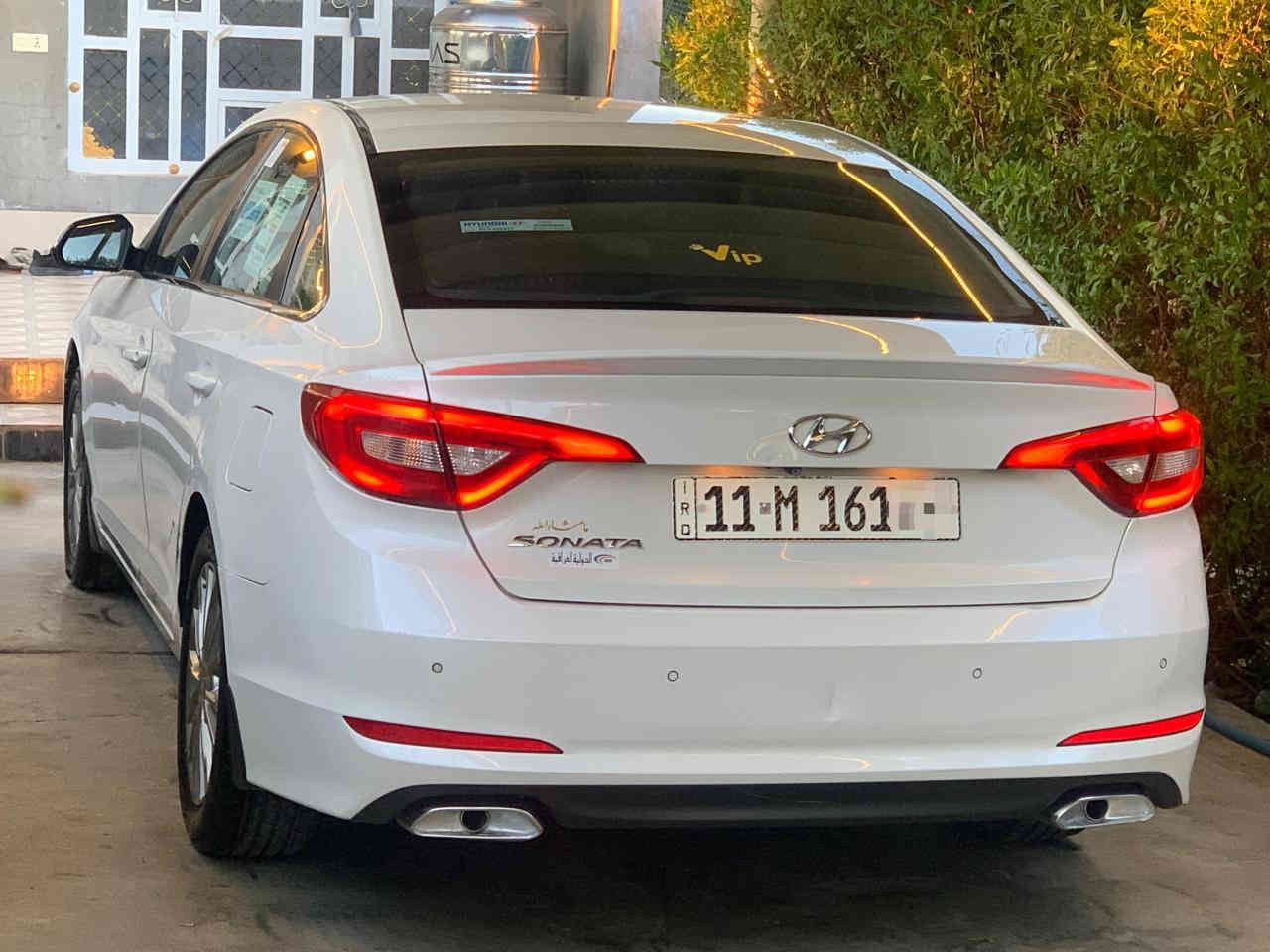 السلام عليكم
اليريد الجديد هاذا الجديد

سياره جديده جديده
بيها كشر و.دواخل. شرط جديد سياره مال بيت

السياره خليجي محرك 2400. دوش... 

سوناتا 2015 ..
خليجي ...
رقم بغداد ،،، 11.....
بسمي داخله هزه 
 
((مكفوله من ضربه و صبغ و تبديل )((حته دعاميات بدون صبغ ))
عندي سونار جديد مرفق و انت هم افحص خارج العراق 
سياره جانيه من 2015 
((ستلام شركه القلم )) لتجاره سيارات ع ايدي 

كتب كتلوكات الشركه مامفتوحات 
.. سماعات انفينيتي...... 
تحكم ستيرن...
قطعتين تبريد...
حساسات خلفية...
شاشه كبيره.. و كامره دواره  ..
مري شفط...
كشن كهرباء 
بكلايت خلفي لد 
و لد أمامي 

ثلاث انضمه قياده.
 بلاد... دواخل كلها بلاد بلاد ..
ويل لمتدد.. تخم تاير جديد 
داخل لونين...
بلوتوث مكان شحن...... .. 

   صدر ما مفتوح ابد 
محرك و كير ما مفتوحات خلاص 
بكل سياره ما مفتوح برغي .....

محرك 2400 ... دوش
كير ومكينه بلكارتون صدر خلفي وامامي جديد
تخم تاير...
ويل بلادي ... 5

مانقصها لو برغي نضافه 1ع1
السيارة جديدة شكد متتوقع

السعر.       ((152 ))
 بيها مجال 
رقمي 

***********
***********

رجاء الموشراي لايضل ينطي اسعار بكيفه
السيارة بالحقيقه احله من الصور بأكثر 🧿
