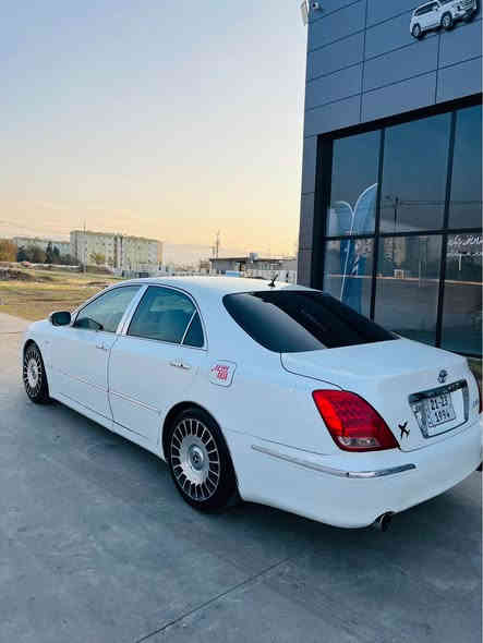 ماجیستا ٢٠٠٥ براوە جوار دوگمەی فول ناو زەرد سلایت فۆرمیکا ئەی بیسی بیلادە جوار تایەو ویلی لۆکە زۆر جوان تازەیە یەک دینار مەسرەفی نیە کامل جوانکارەیە هەلبجەی شەید *********** حلبجة
