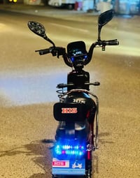 يوجد بايسكل شحن للبيع  كله شرط بس بي 3بطاريات واكفه يعني ايتبدلن وهسه ...