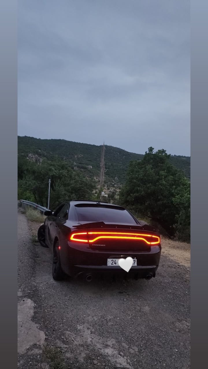 جارجر sxt plus فول موصفات 
موديل ٢٠١٨ سيارة داخل كلين تايتل بل عراق صاربيهة نص جملوخ  ايمامي و ربع باب صبخ ايرباكات سليمة و دواخل شرط موصفات معروفة شاشة كبير دواخل ابيض سعر ٢١٨ ومجال رقم موبايل *********** واتساب كورك متوفر
