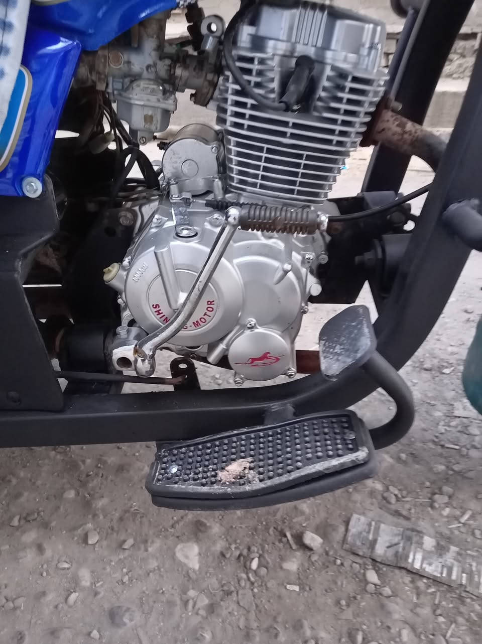 للبيع الستوته مرقمه رقم قادسيه الموديل 19 المحرك 23 السنويه تنفذ بل 30 مكفوله كفاله عامه اي ضرر مابيهه الشاصي مكفول الركبه مكفوله التايرات عريض جوبلس مال كيه ماعايزهه اي شي جاهزه السعر مليون و400 وبيها مجال قليل اني مكلف بل نشر هذا رقم صاحب الستوته *********** خاص ماكو
