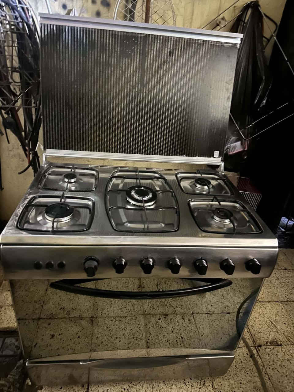 معرض الآخوين بيدرت حيدر و عمر عرض خاص طباخ مصري مستعمل حيل نضيف شرط الشغل 5 عيون أزرك فرن فوك جوا شغال شرط الشغل ضمان 3 أشهر يوجد توصيل مجاني داخل الموصل السعر 185الف وبي مجال قليل التواصل عل الرقم (***********) (***********) اخوان عرض رخيص وبلاش تسارعو بل حجز و اتصال عل الرقم لحكو بل حجز و اتصال عل الرقم
