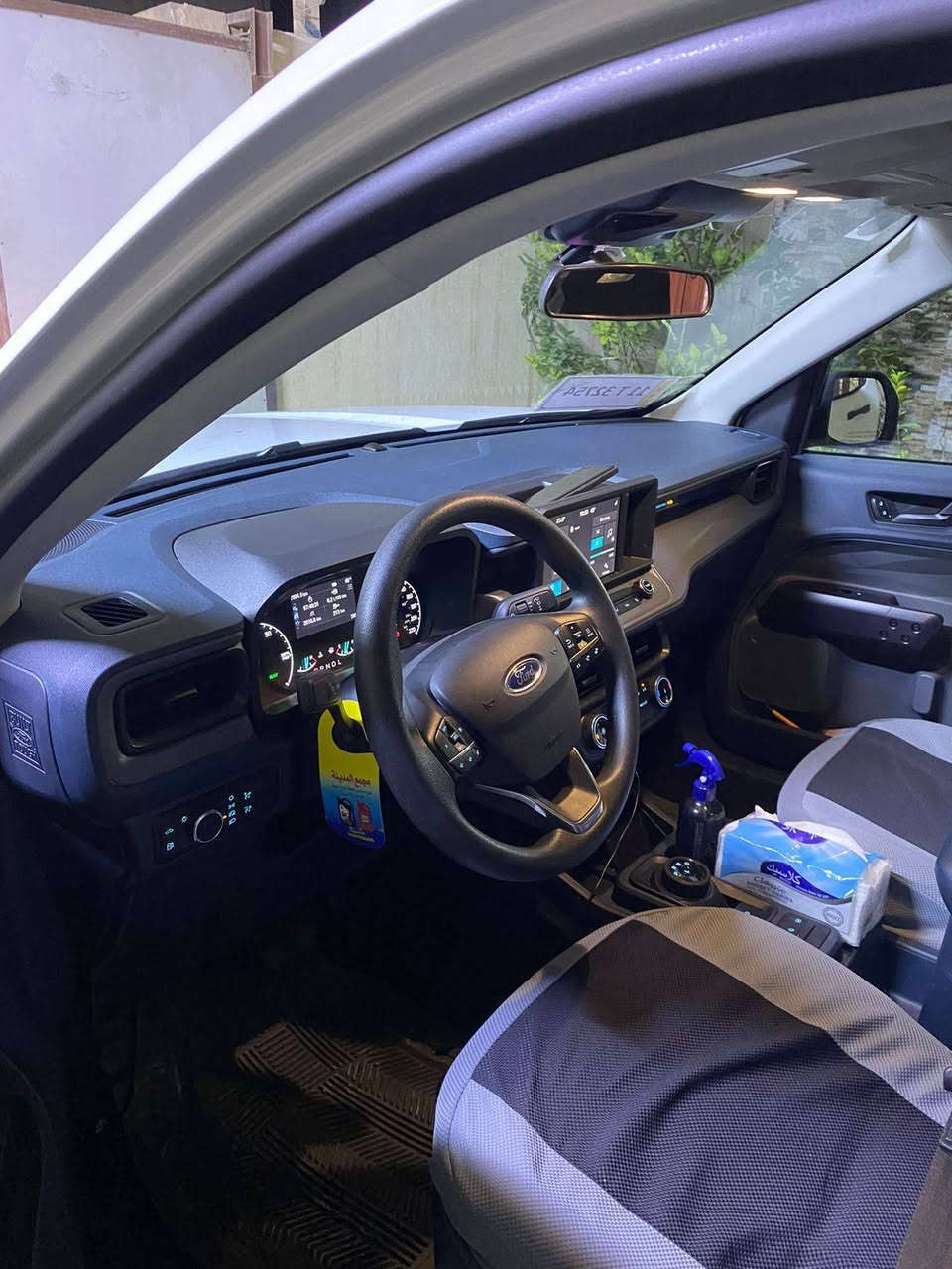 سلام عليكم سياره فورد مافرك فئه XL موديل 2024  تحكم ستيرن كير موس هندبريك بصمه الحادث من الخارج ومعمر مثل ماموضح بل صوره اما الجاملغ الخلفي راجع عل بارد فقط  سياره بغداد بسمي جديد هزه جديد مكان السياره الفلوجه السعر 195$$ وبيها مجال الاتصال*********** ////***********
