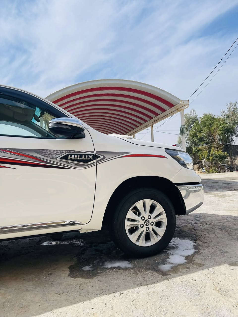 سلام عليكم
تويوتا 2024ساز 
رقم بغداد الدولي تحويل مباشر 
ماشيه 62الف 
فول موصفات بصمه تبريد كشنات
مكفوله كفاله عامه من بارد والصبغ والخدوش 
السعر 292 رقم تلفوني *********** العنوان الدوانية الحمزة الشرقي
