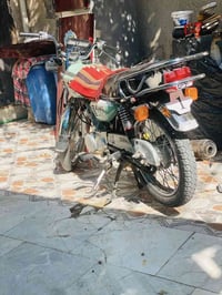 دراجة • موديل ٢٣/٢٤ • أوراق سكنر