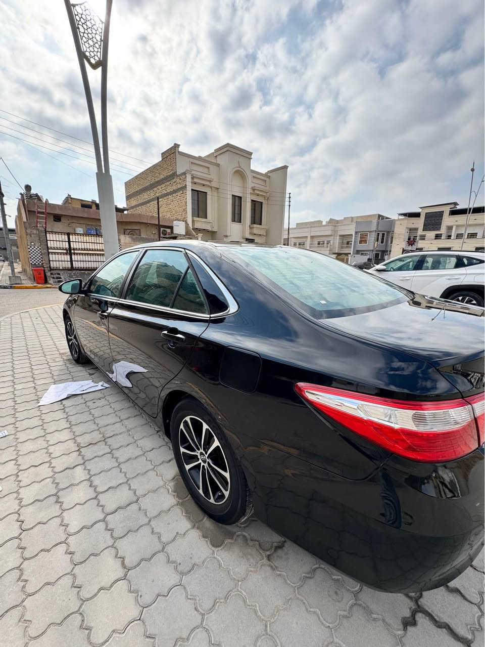 كامري موديل ٢٠١٦ وارد أمريكي حادث جدا بسيط 
رقم بصرة بأسمي إنكليزي 
محرك ٢٥٠٠ 
كير ومكينة كفالة دهن كلة زين 
ماشية 169 
فئة LE 
كاميرا 
تبريد ممتاز 
سبير ومعدات جاهزة وعدة سلامة وإطفاء بيها 
السيارة مابيها اي حادث 
فقط صبغ وكلير بسبب فضلات الطيور فقط مرشوشة فرن حراري كلش ممتاز 
السعر ١٣٥ وبيها مجال 
عنوان بصرة شط العرب البصرة, العراق


**إذا كنت صاحب هذا الإعلان وتريد حذفه لأي سبب، رجاءا أرسل رسالة إلى الدعم الفني**