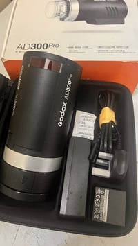 للبيع الاضائة ad300proجديدة غير مستعمله مجرد فحص  سبيد ||v860جديد غير ...