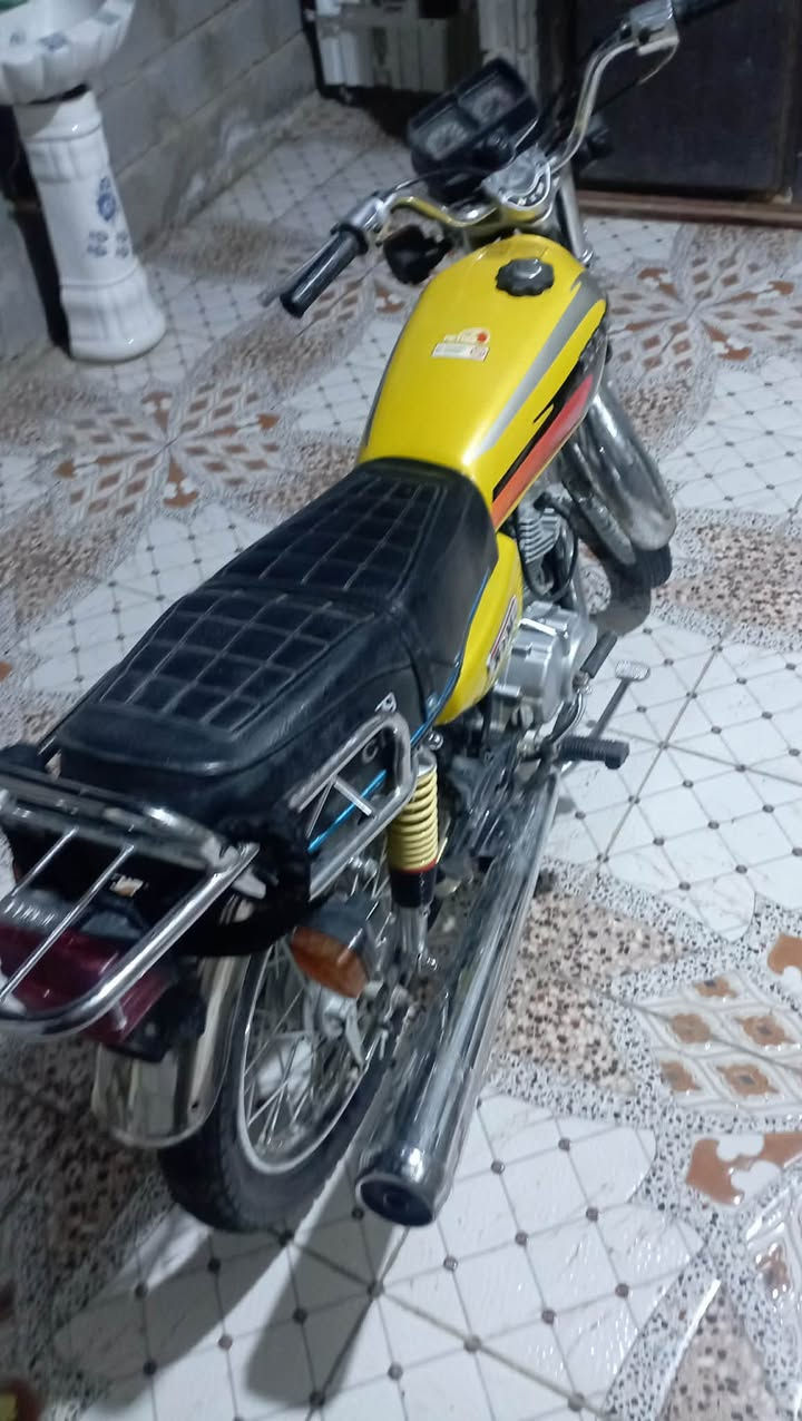 دراجه اربعه گير نامه سعر ٦٥٠
للتواصل ***********
