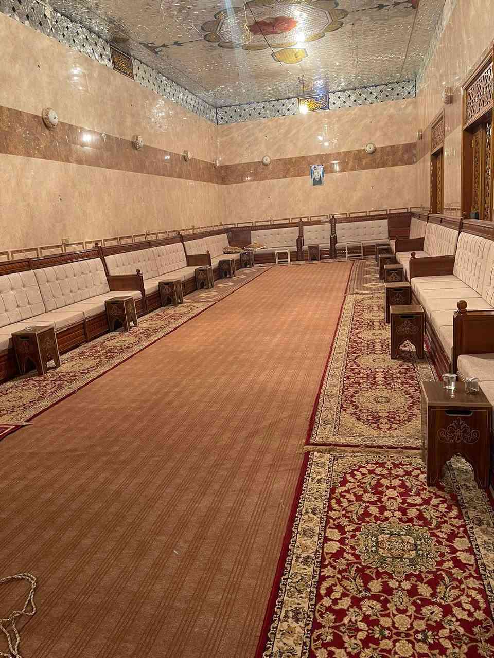 السلام عليكم
عندك مظيف وتريد تخم ملكي .شغلتك يمي 
عندك استقبال او صاله وتريد ديوان شغلتك يمي 
عندك بيت وتريد بيبان خشب شغلتك يمي 
كادر مصري متخصص 
شغلنه ظمان
لتواصل 
***********
#ادمن
