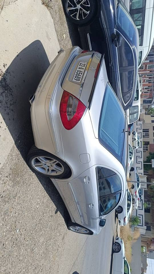 های سیارە للبیع میرسیدس   ای کلاس  مودیل 2004  بس كل بودي و لايت و بكلايت 2009 حجم محرك 320  لون سلفر   رقم اربیل  فول مواصفات داخل اسود  سقف بانوراما. و برده  و  شاشة كبيره كشنات خزن و تتفييه  CD  بوكس و DVD و اوكس حساسات امامي و خلفي بةخاخ لايت و بودي AMG ويل AMG حجم 18 تايرات جديده رقم و سنوي  و هزه جديد و بسمي سعر 123 ورقه و مجال .. هاي رقم  واتساب *********** أربيل, العراق
