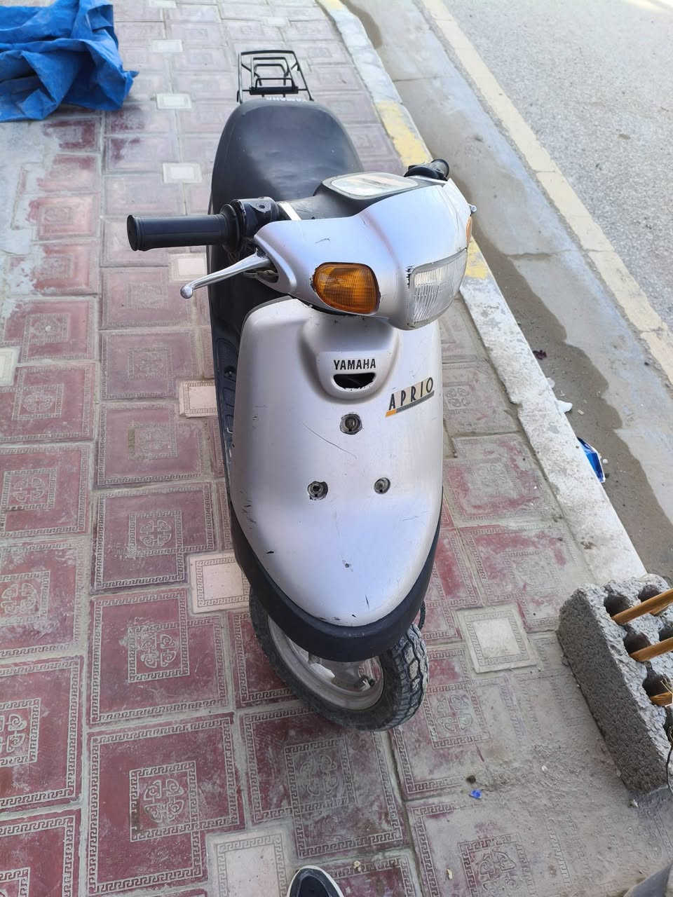 سلام عليكم 
دراجه بطه 2003للبيع
كفرات بلاد 
دراجه حلوه وناعمه 
كله شغلاه نضافه شوفت عينك 
سعر 300وبيه مجال قليل 
عنوان كربلاء قرب قندق البارون
***********
