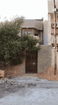 اعلان📢📢
دار للبيع مساحه 75 متر واجهة 5 نزال15
موقع📍
الغزاليه الرافدين قرب شارع الزاويه
يحتوي على
مطبخ +صاله+2غرفه نوم+صحيات1
للأستفسار اتواصل ويانه
***********
***********
