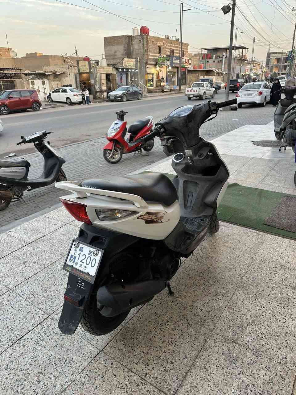 للبيع ماكس مضلع رمبه مكينته ما مفتوه كفاله وين ما تريدافحص دراجه نضيفه كفره نضيف كابريته 
مكان الدراجه بصره معقل محلات  22يم مطعم باب الحاره 
سعره 950 و بيه شو مجال 
هاتف ***********
