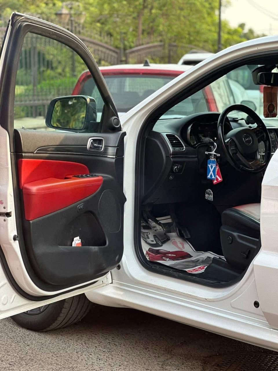 جيب اس موديل 2021 مكفولة كفالة عامة
ماشية 41 الف العنوان بغداد الامين الثانية ***********
السعر 36700 $
