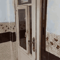 شقة للإيجار • ١٠٠م • شارع البوبيات