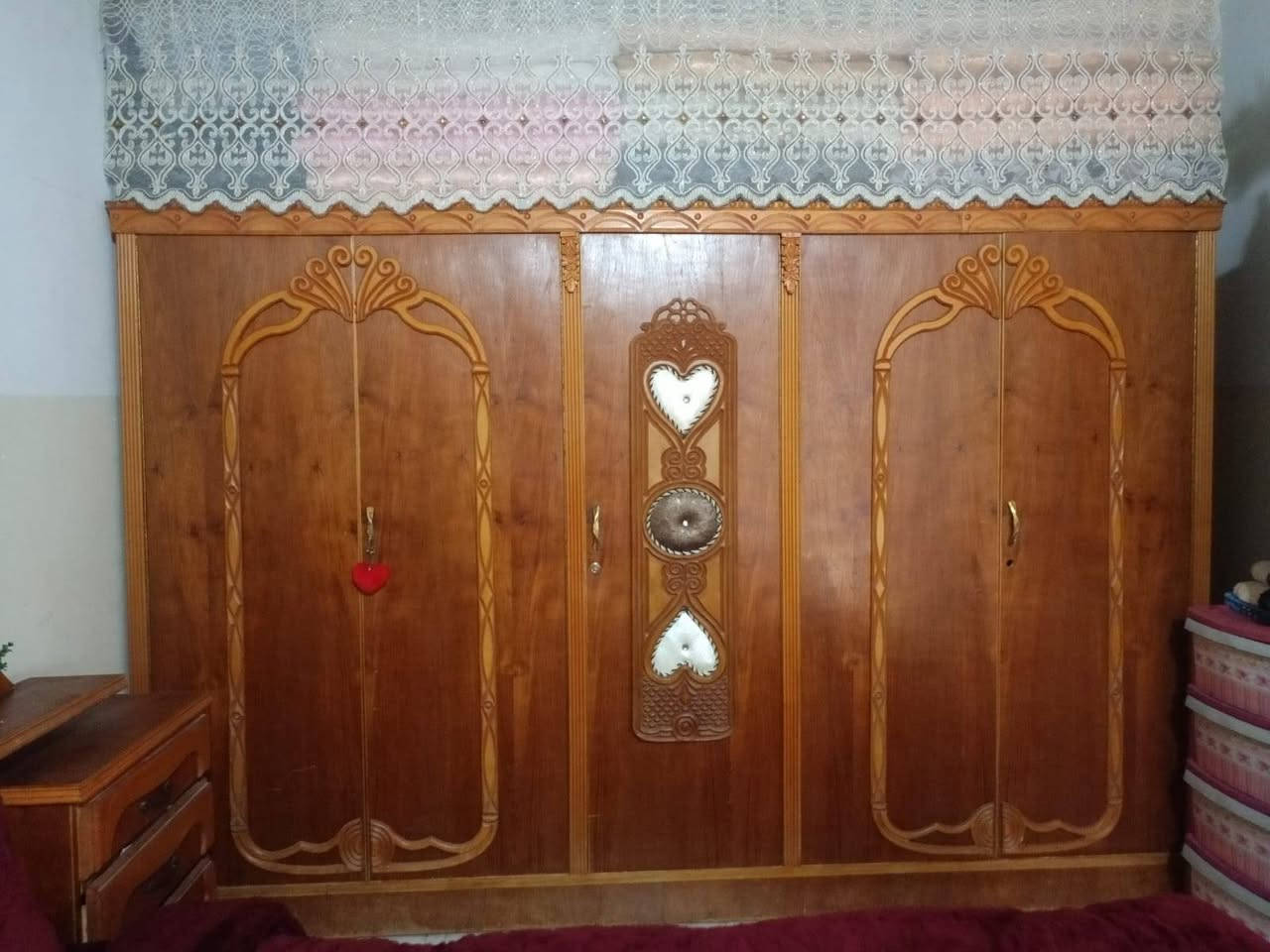 اخشاب للبيع 750 بمجال ***********
