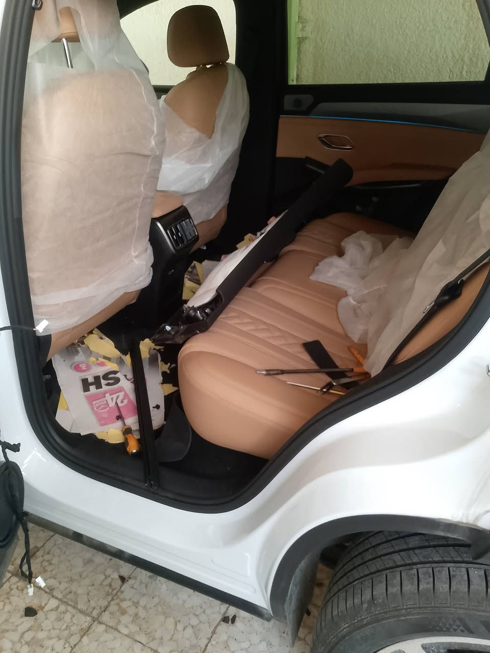 السلام عليكم زبائنا الكرام
عرض خاص بمناسبة حلول السنة الجديدة سنة خير يارب

تبديل زجاج خلفي مظلل بي واي دي 

اصلي وكالة مع الضمان 

يتوفر لدينا جميع زجاج بي واي دي 

العرض يشمل التوصيل والشد مجاناً داخل بغداد 🏍️

توصيل لكافة محافظات العراق

***********ابوفهد
